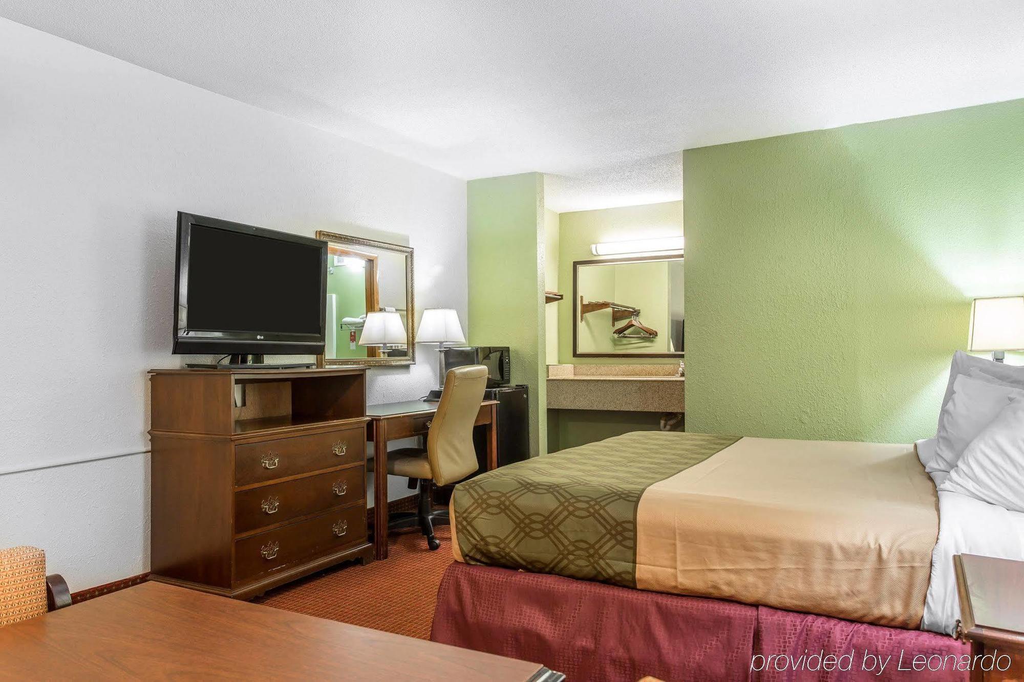 Red Roof Inn Bishopville Экстерьер фото